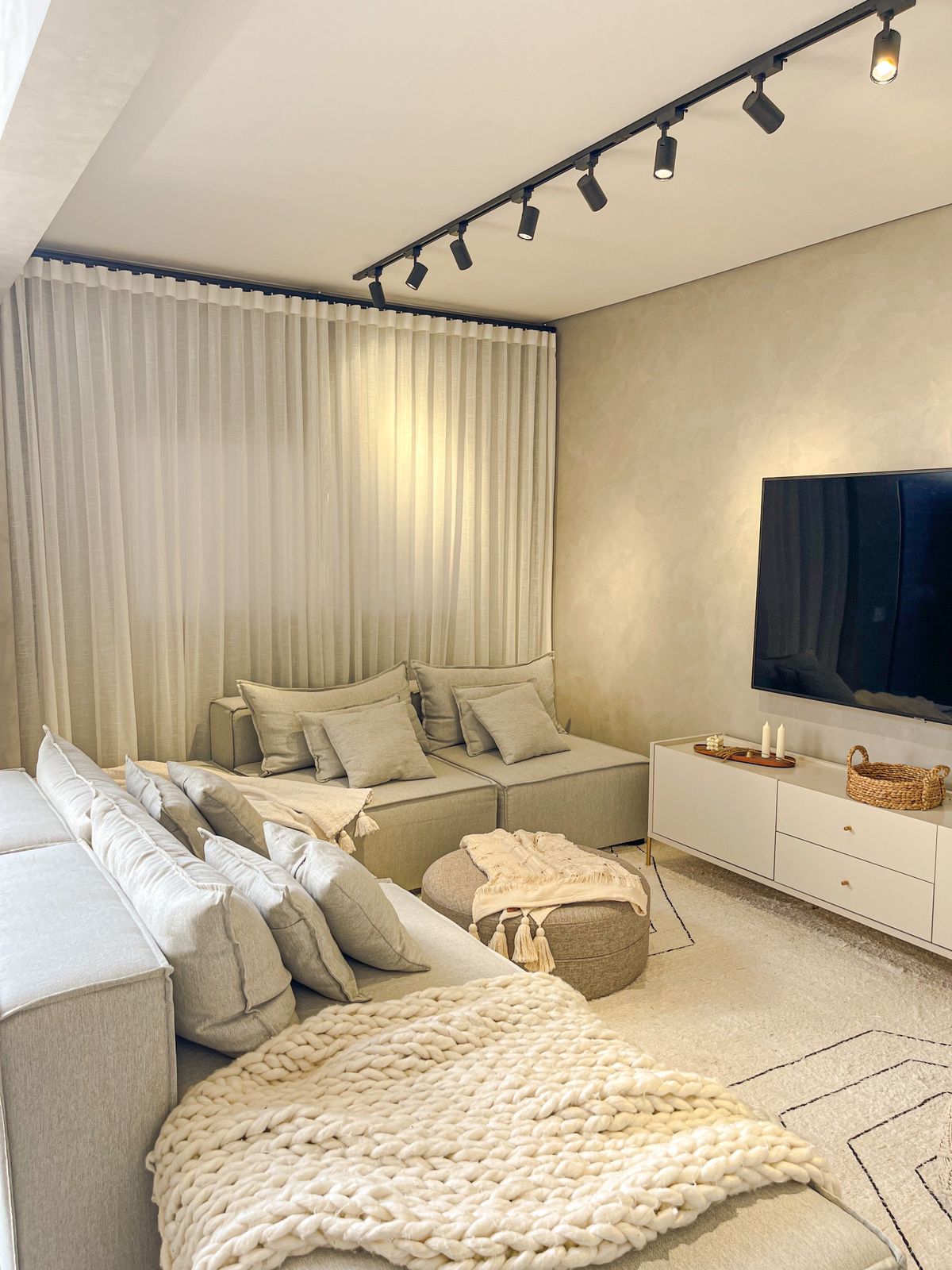 Ambiente moderno com diferentes texturas