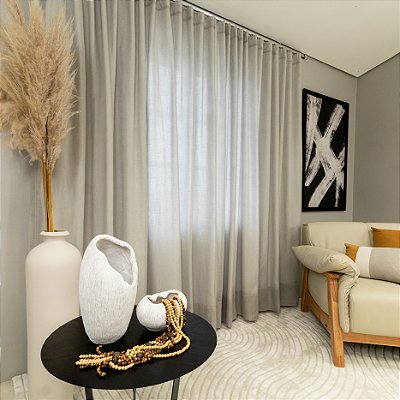 Cortinas de linho em ambiente elegante