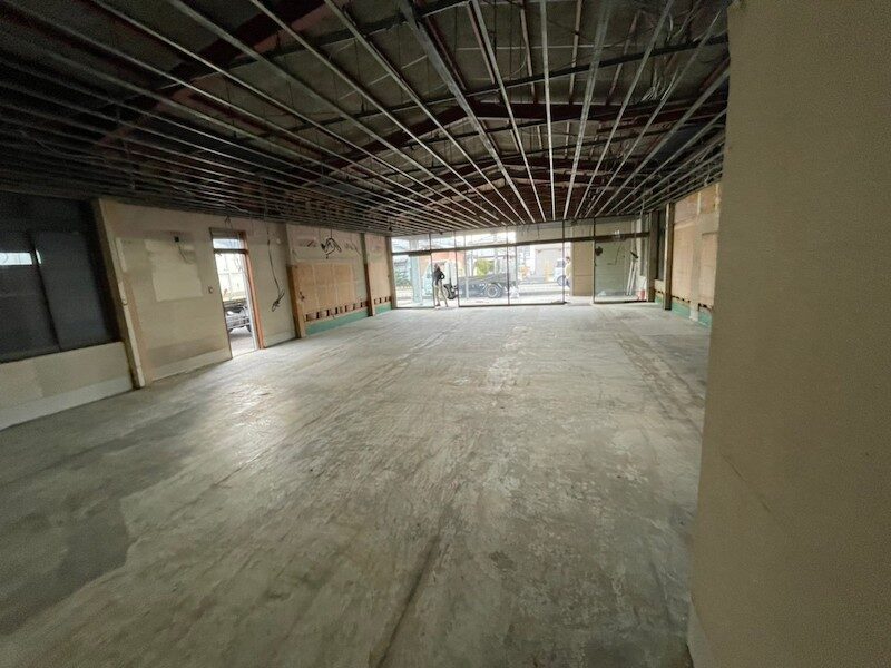 工場原状回復工事の様子