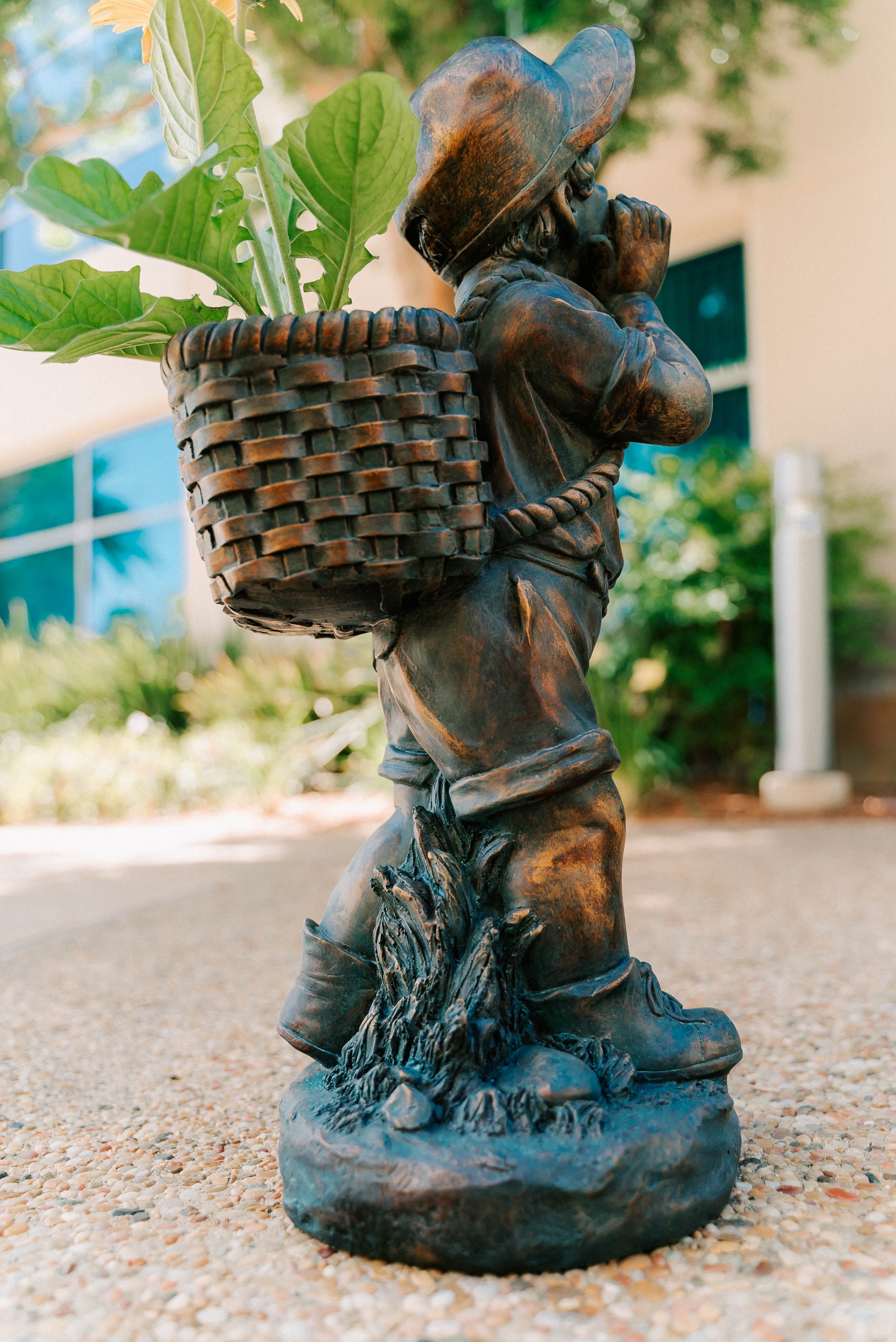 Charming Patio Welcome