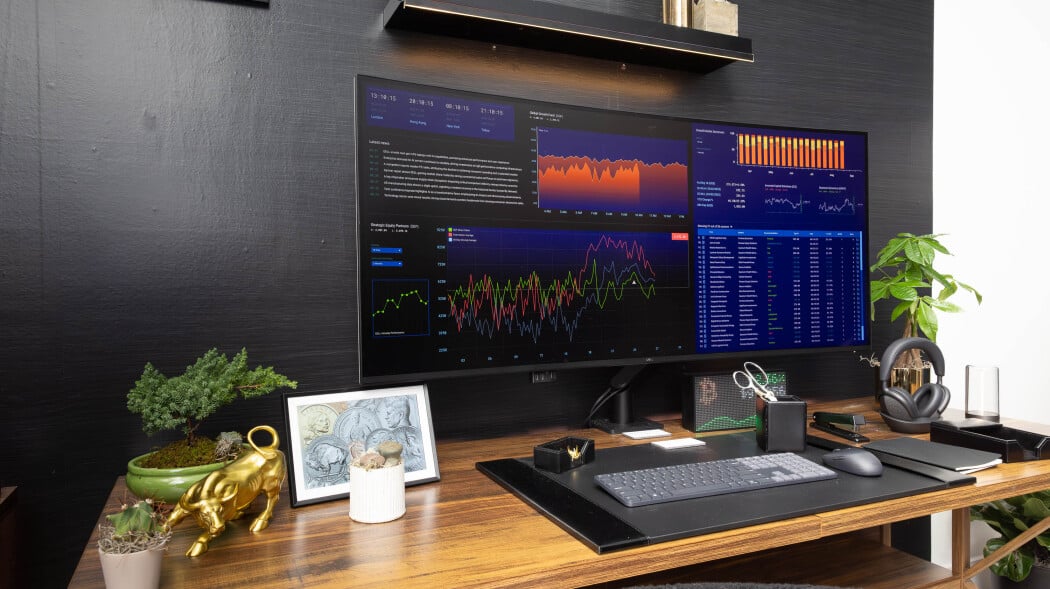Dell UltraSharp 52 Thunderbolt Hub Monitor