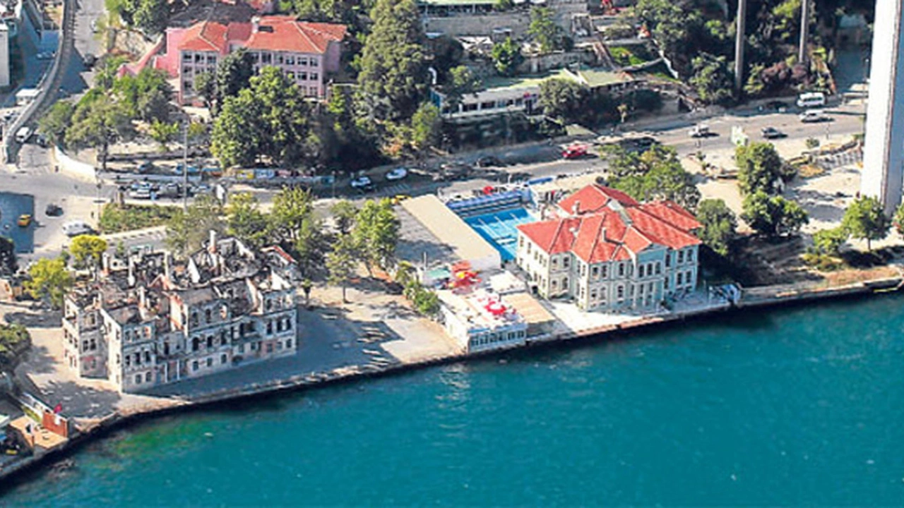 hatice_sultan_yali_aerial.webp