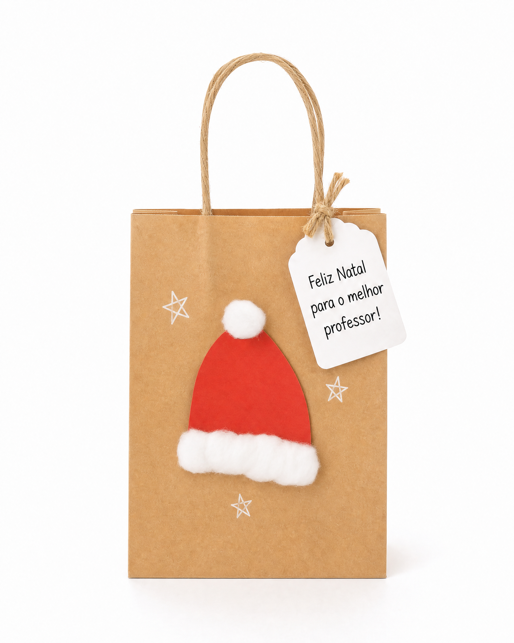 Sacolinha kraft com gorro de Papai Noel feito de papel vermelho e algodão