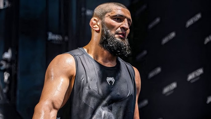 Inside Khamzat Chimaev's Revolutionary UFC 319 Training Camp: How Coach Cal's Garage Transformed "Borz" Into a Championship Machine