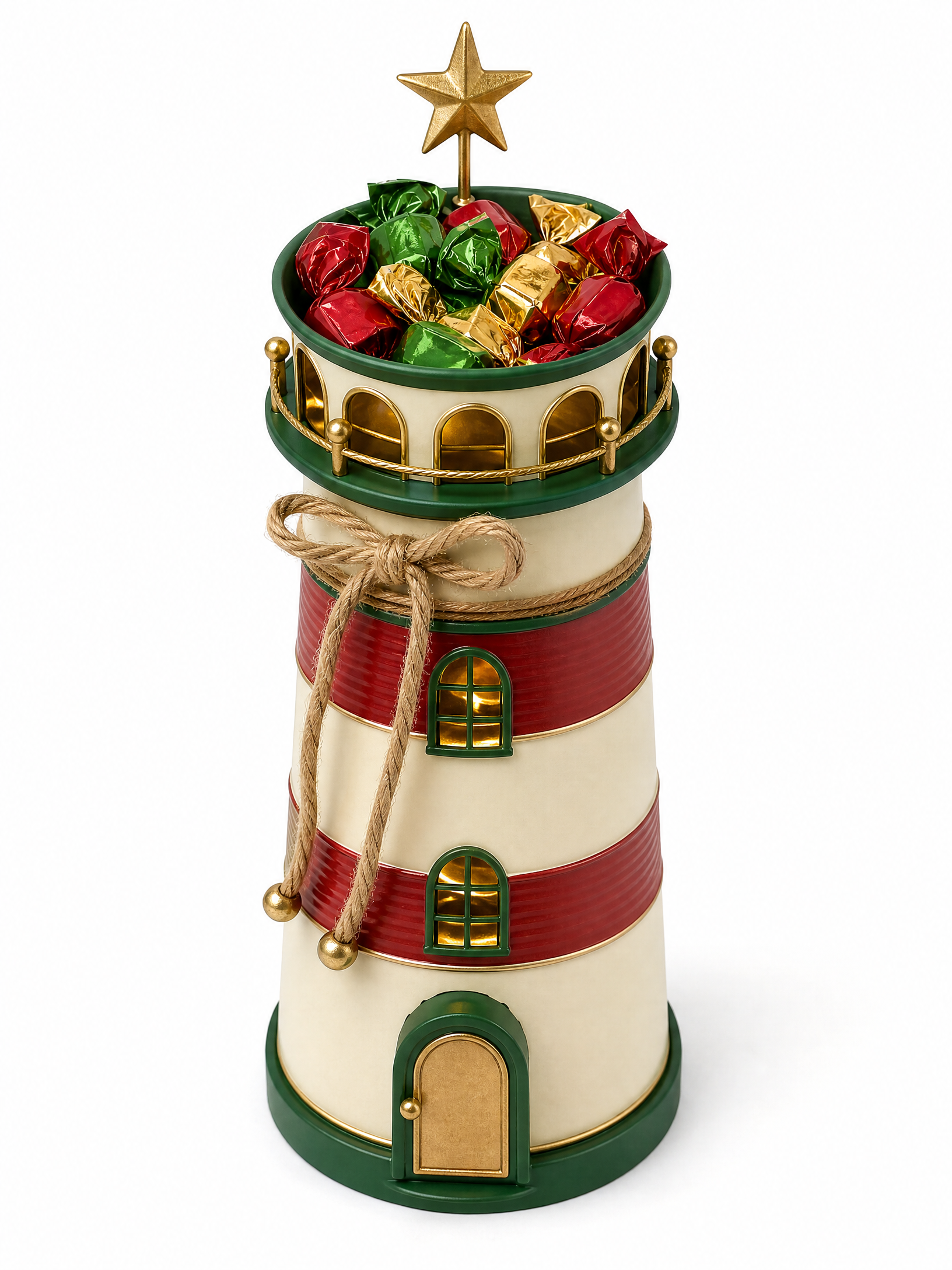 Farol natalino porta-balas feito com lata reciclada alta e detalhes vermelhos e verdes, em fotografia vertical sobre fundo branco.
