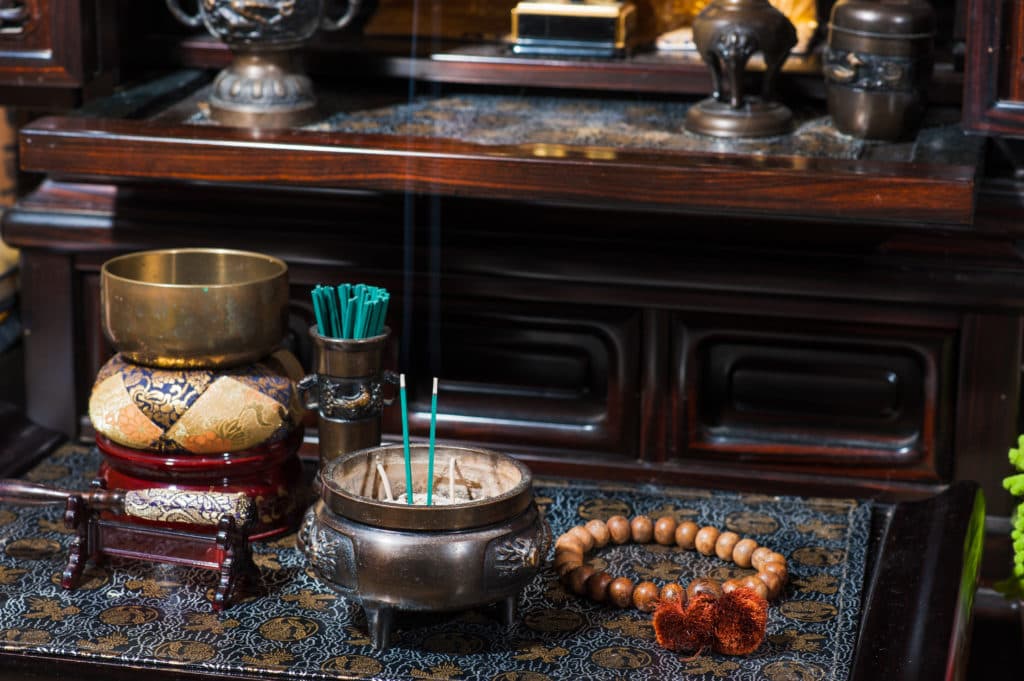 仏壇の供養の様子