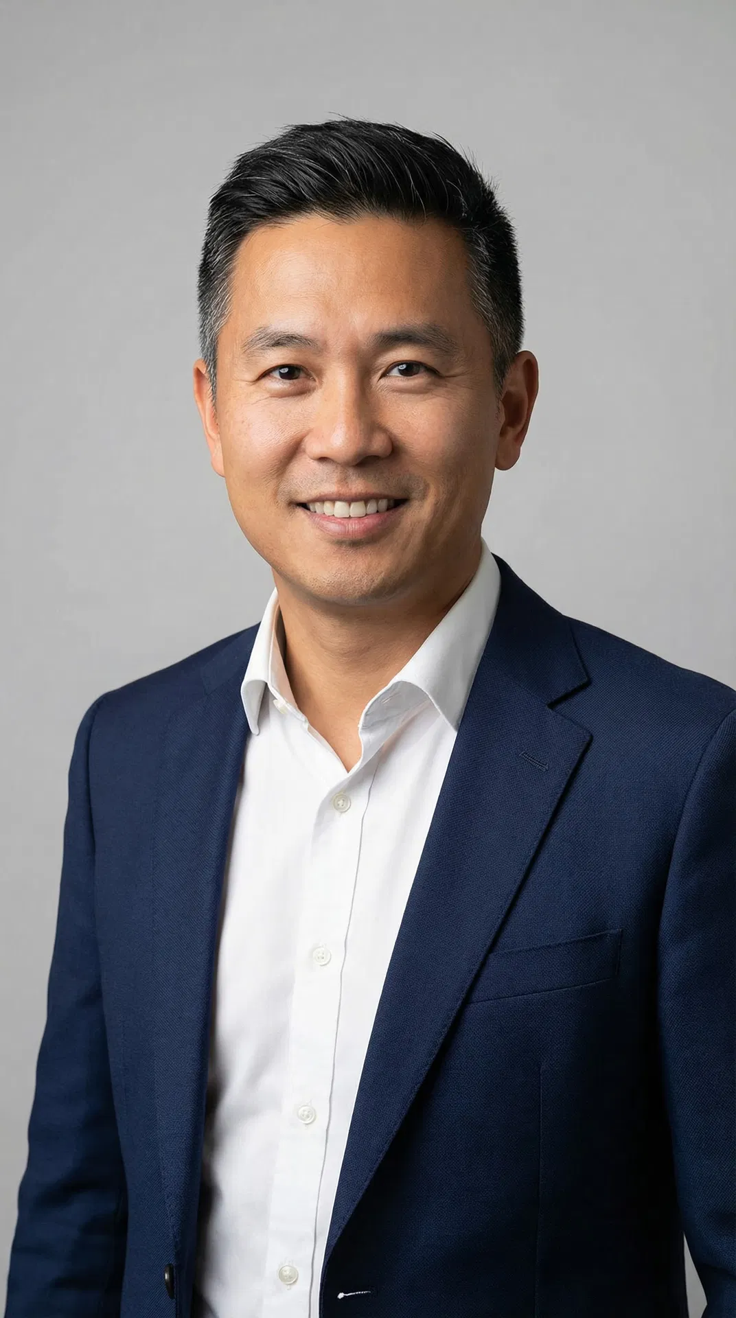 Marcus Chen, Owner of Kiwi Outdoor Gear