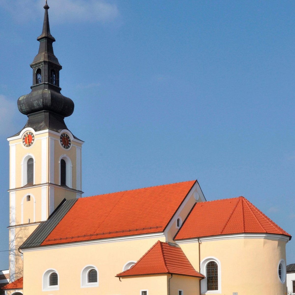Tischtennis Leonding | Leonding – schön, hier zu leben! Pfarrkirche Sankt Michael