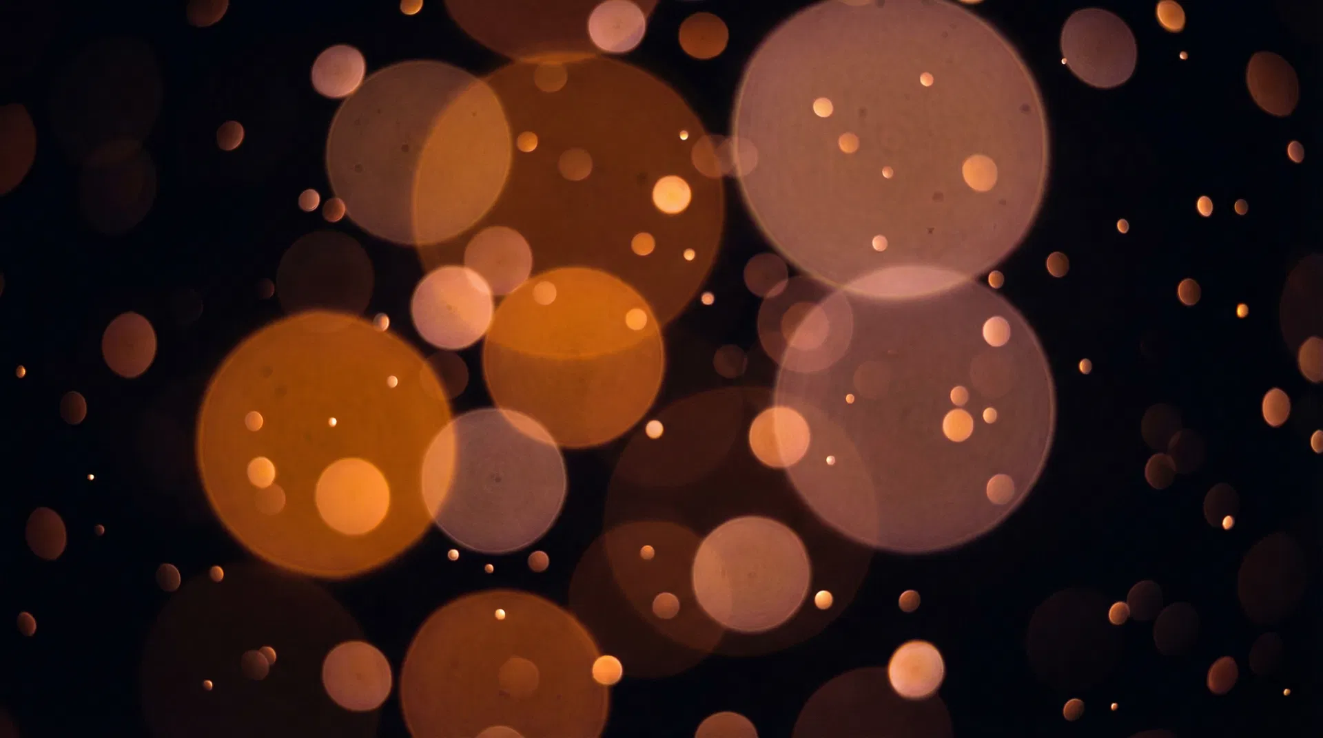 Lumière dorée abstraite — citation de Clarisse Jeanne-Rose sur le deuil