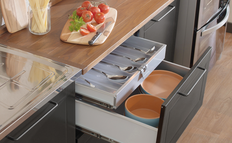 Gavetas organizadas com divisórias