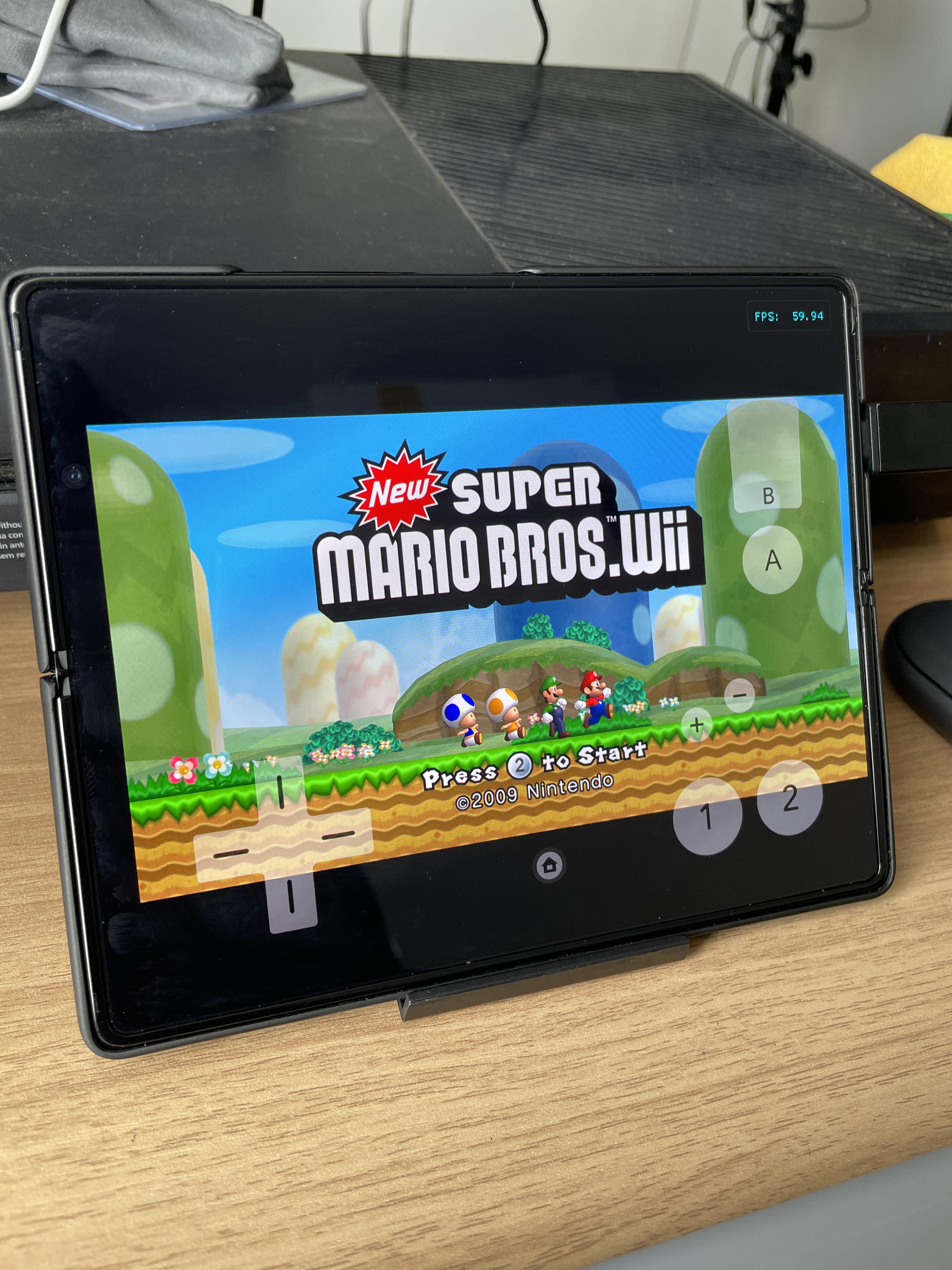 Gaming on Foldable Phones