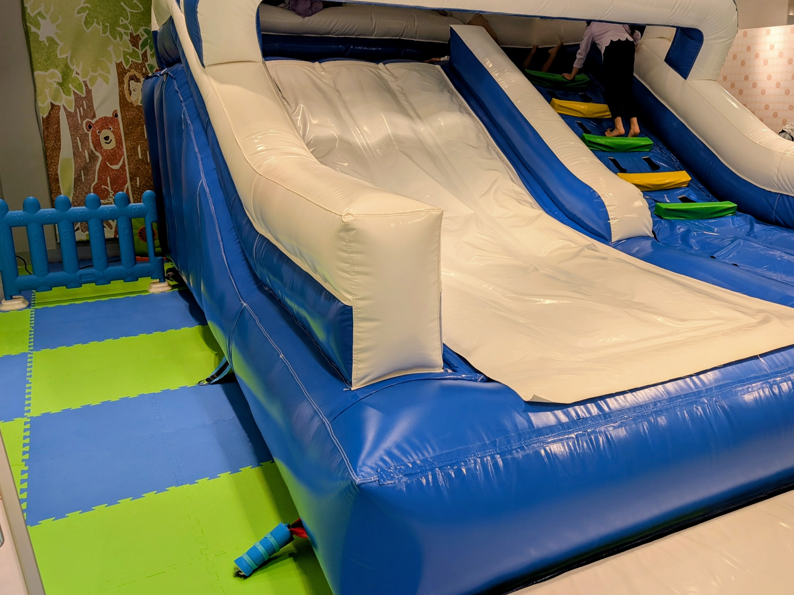 大型エアスライダー