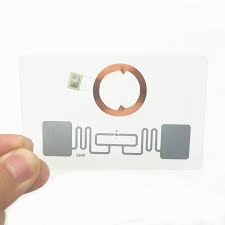 UHF M4QT & Proximity Dual Technology RFID Card Closeup