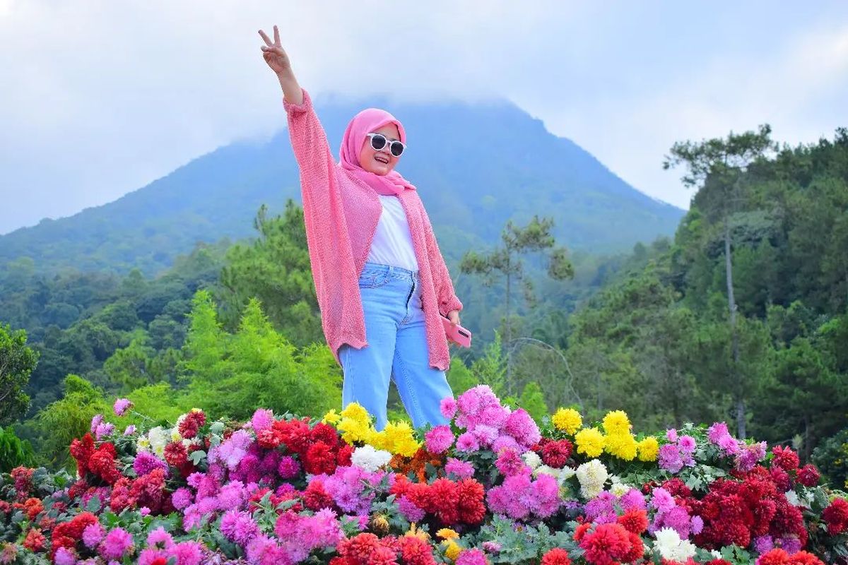 Pemandangan Batu Flower Garden dengan tulisan besar