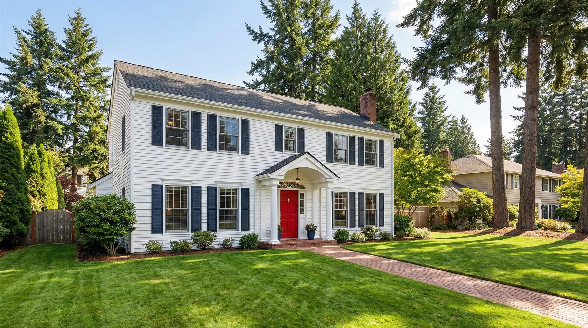 Colonial home in Lacey, WA