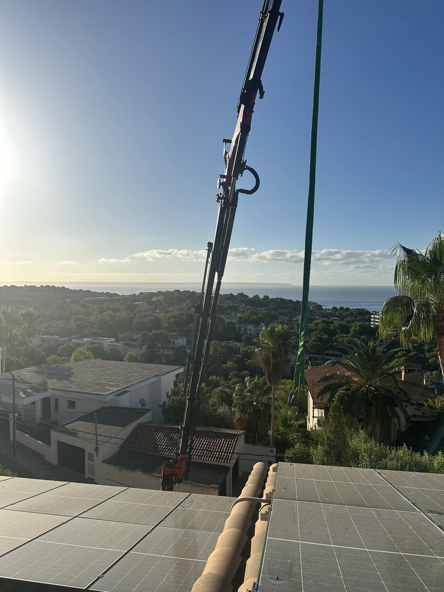 Instalación en cubierta con vistas al mar