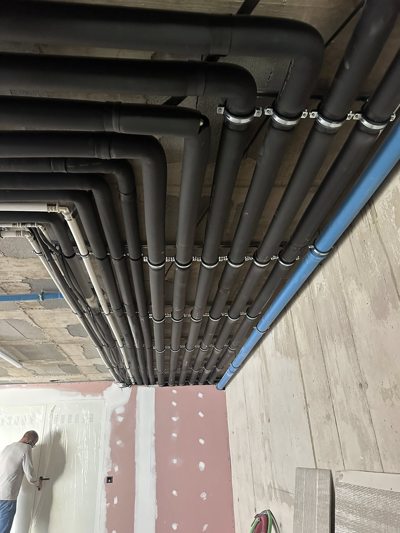 Sala de máquinas - Vista panorámica de tuberías