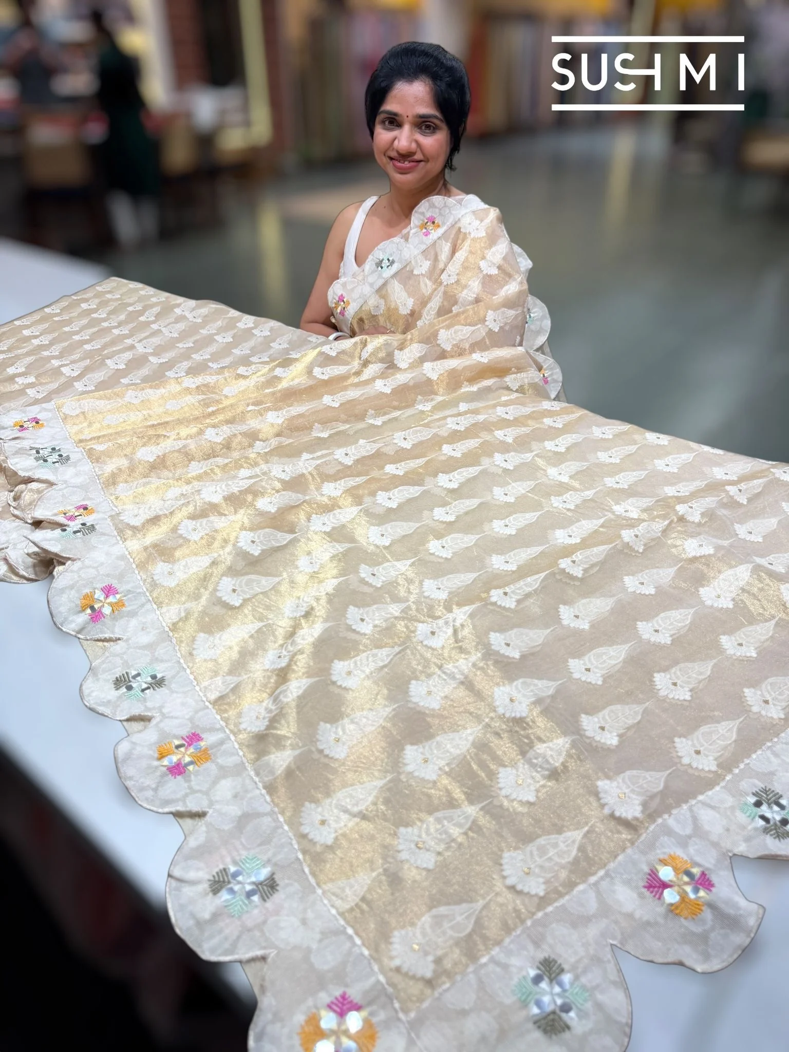 Designer Banarasi Tissue Saree - Image 4