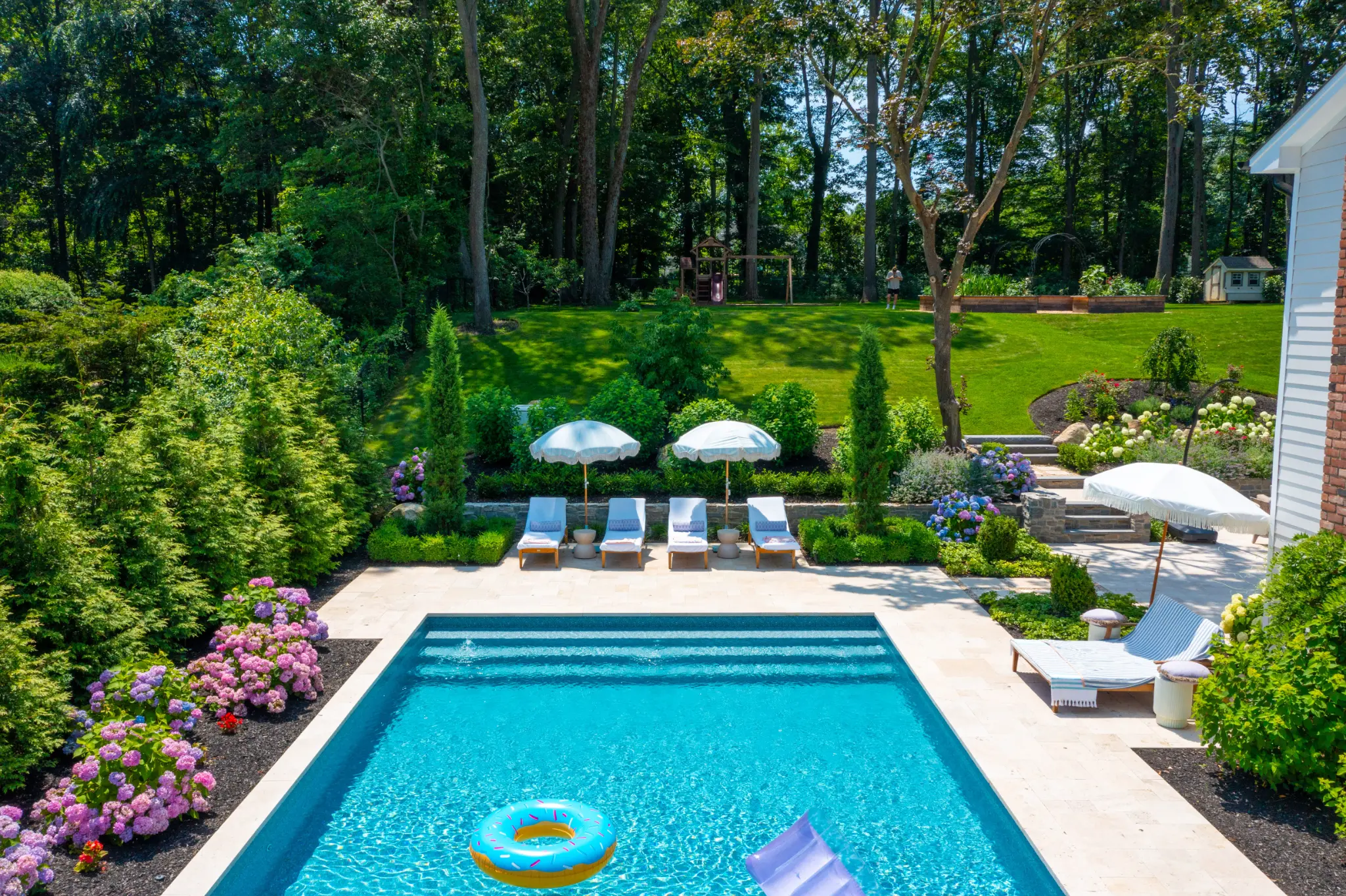 Dix Hills — Landscape Design & Installation — photo 4