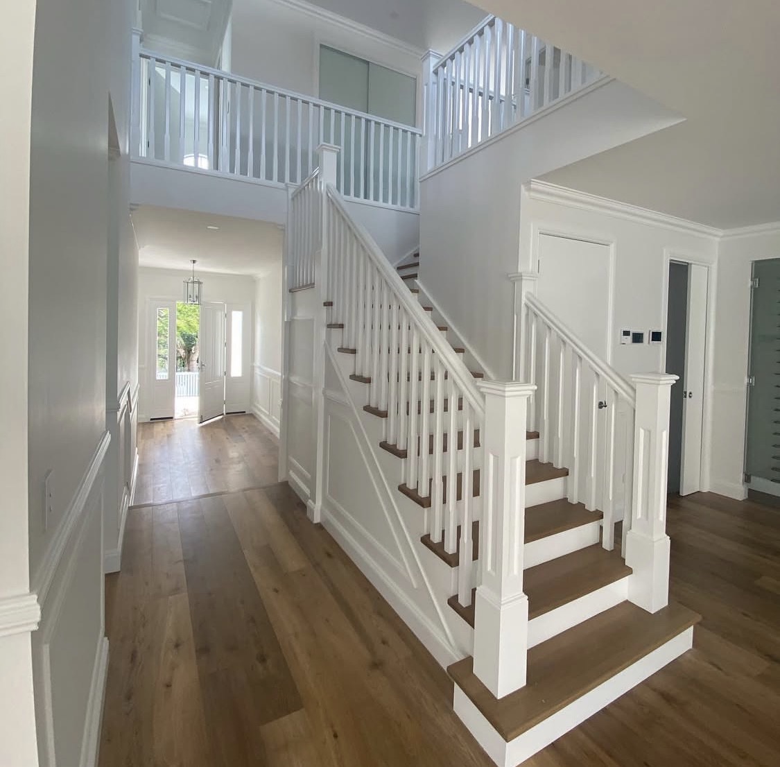 Grand Staircase & Entryway — New Build