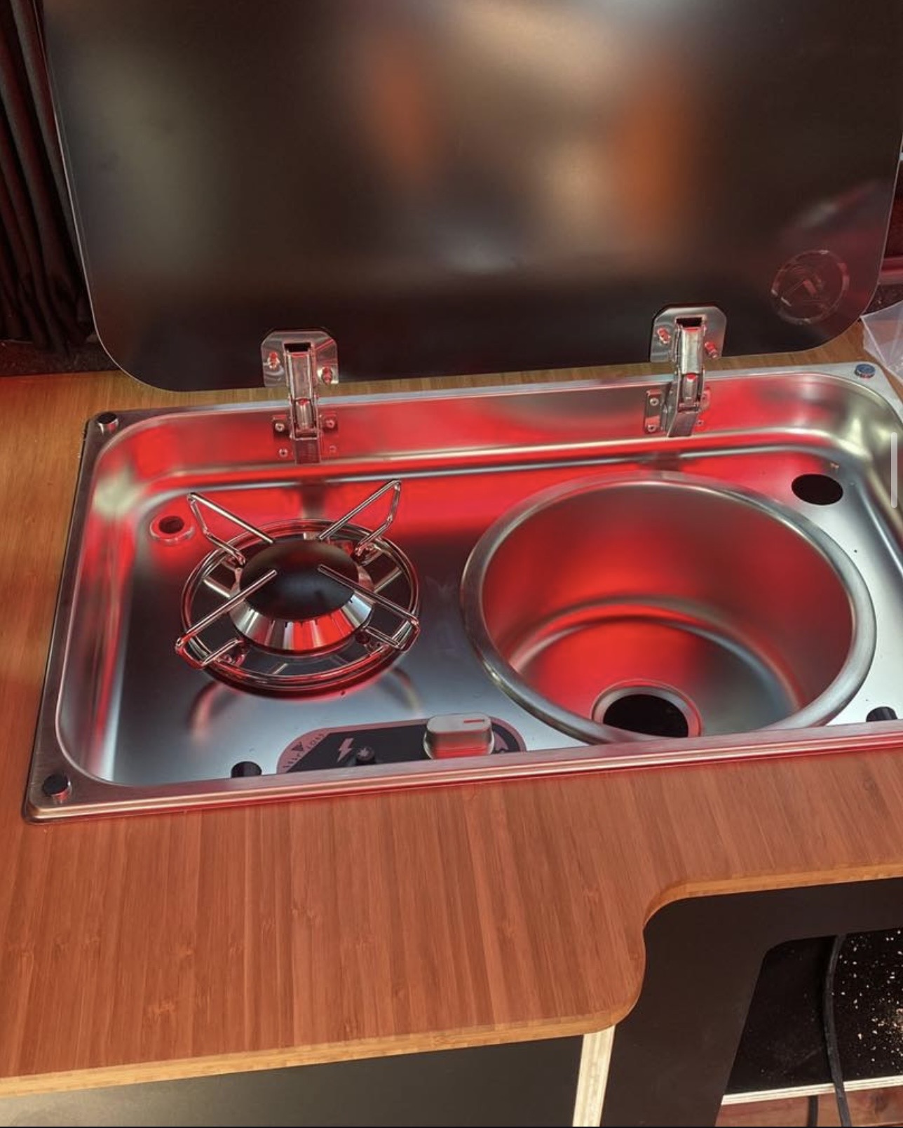 Hob & Sink Close-Up