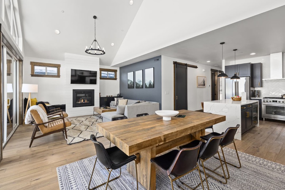 Outdoor patio and fire pit