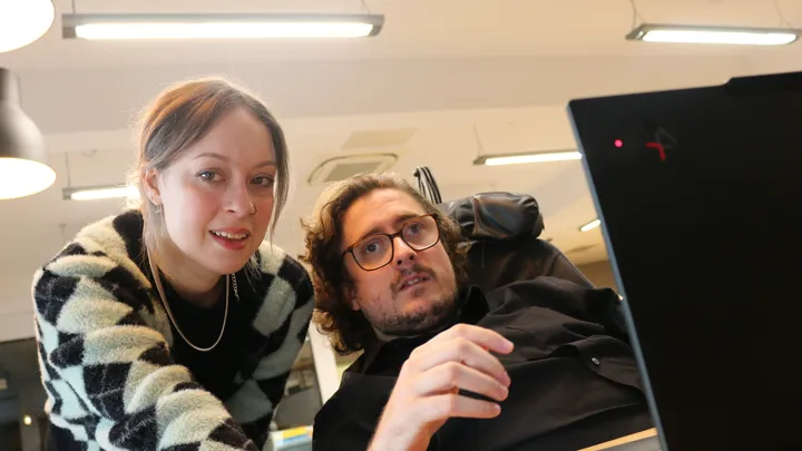 Joshua Reeves working at laptop